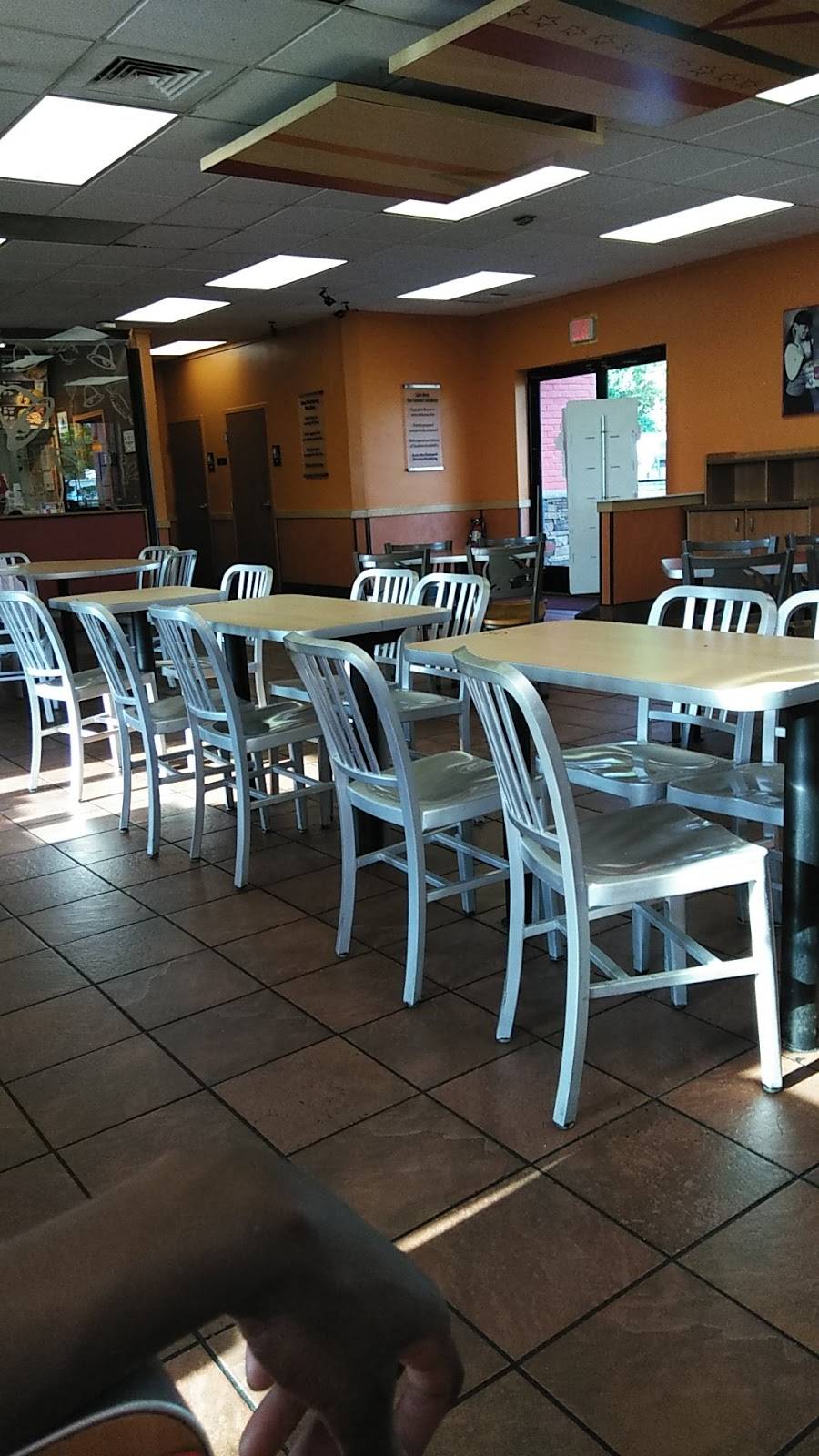 Taco Bell | meal takeaway | 4601 N Tryon St, Charlotte, NC 28213, USA | 7045963134 OR +1 704-596-3134