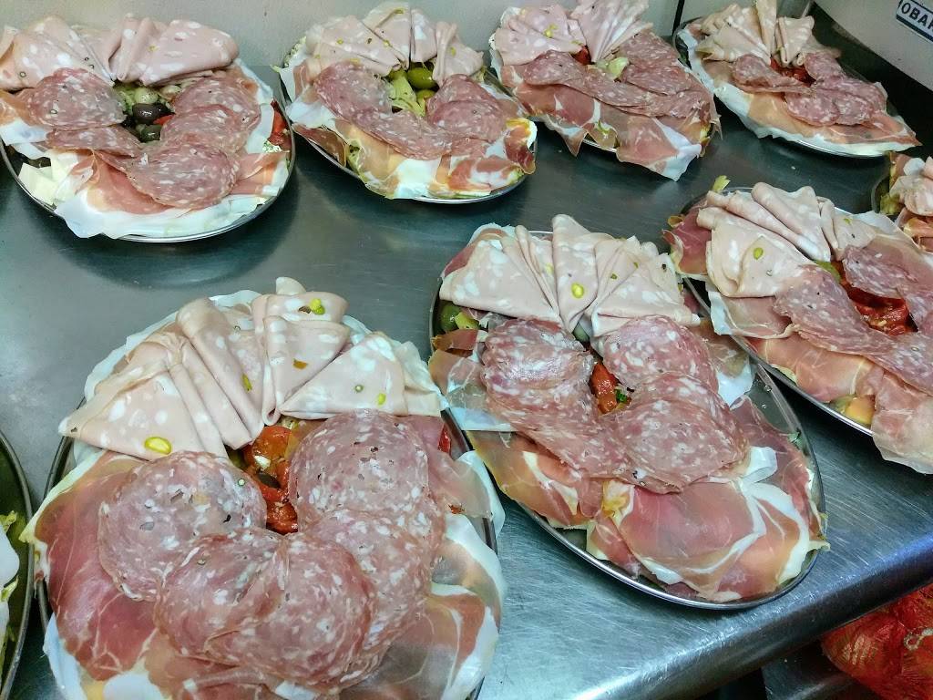 Fiorellos Café | restaurant | 730 E Gay St, West Chester, PA 19380, USA | 6104308941 OR +1 610-430-8941