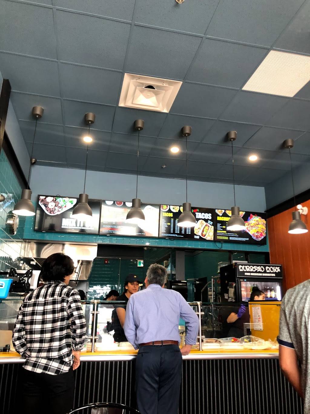 Burrito Boyz | restaurant | 6795 Airport Rd Unit A-4, Mississauga, ON L4V 1E6, Canada | 9056732699 OR +1 905-673-2699