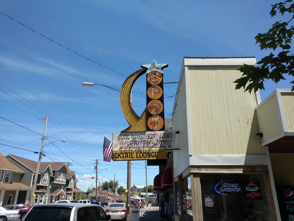 The Spot Bistro & Patio | restaurant | 35-79 James St, Alexandria Bay, NY 13607, USA | 3154825014 OR +1 315-482-5014