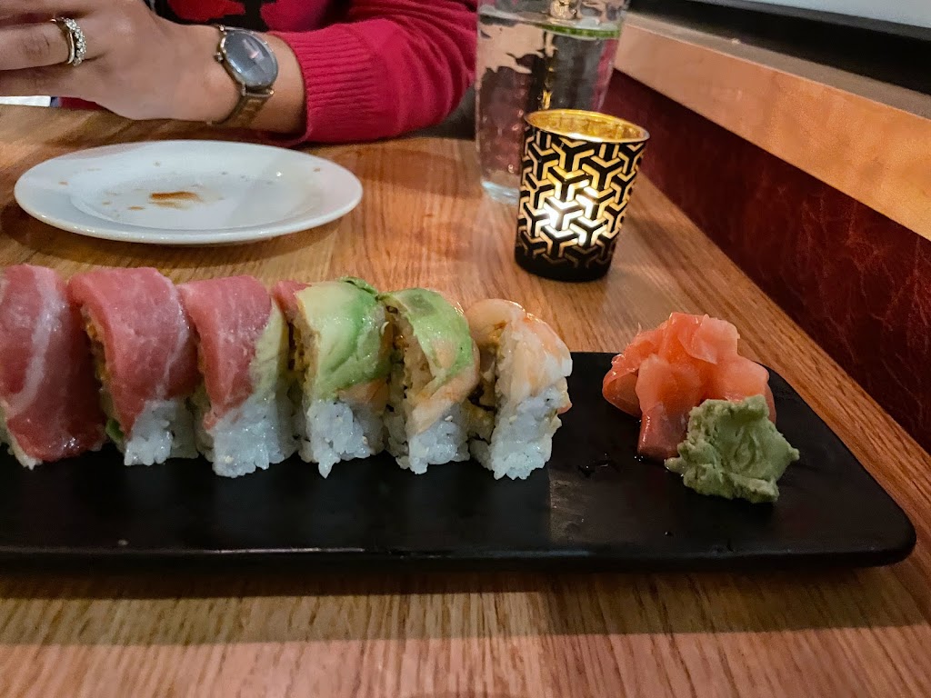 Shang Noodle & Asian Small Plates | restaurant | 1101 S Wabash Ave, Chicago, IL 60605, USA | 3124880820 OR +1 312-488-0820