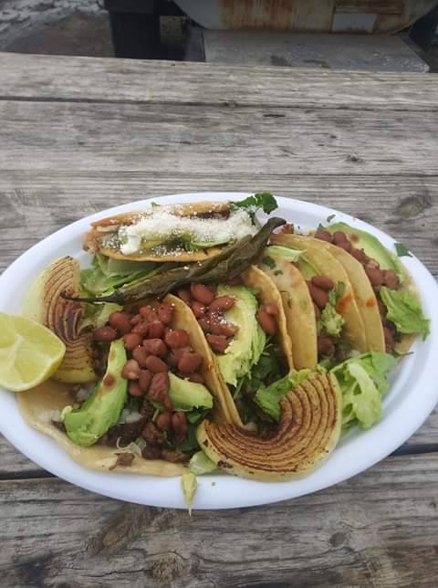 Mi Gusto Es (Taco Truck) | restaurant | 933 E St, Williams, CA 95987, USA | 5305013523 OR +1 530-501-3523