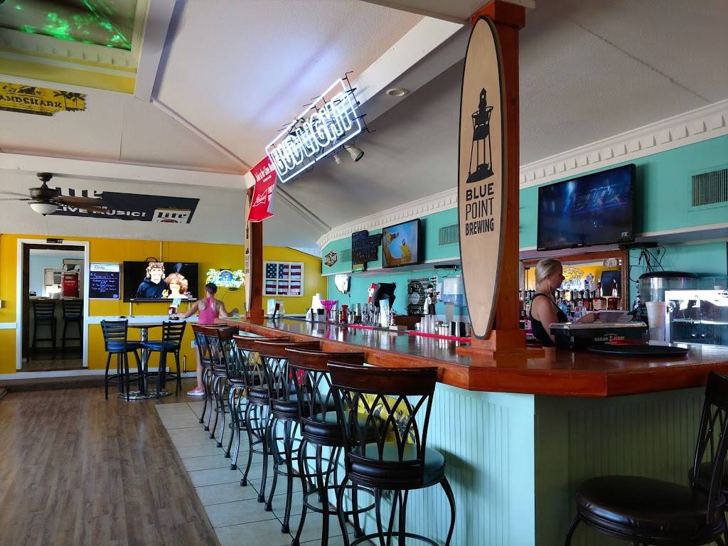 Beach Bums Grill & Bar | restaurant | 4021 Island Dr, North Topsail Beach, NC 28460, USA | 9103281044 OR +1 910-328-1044