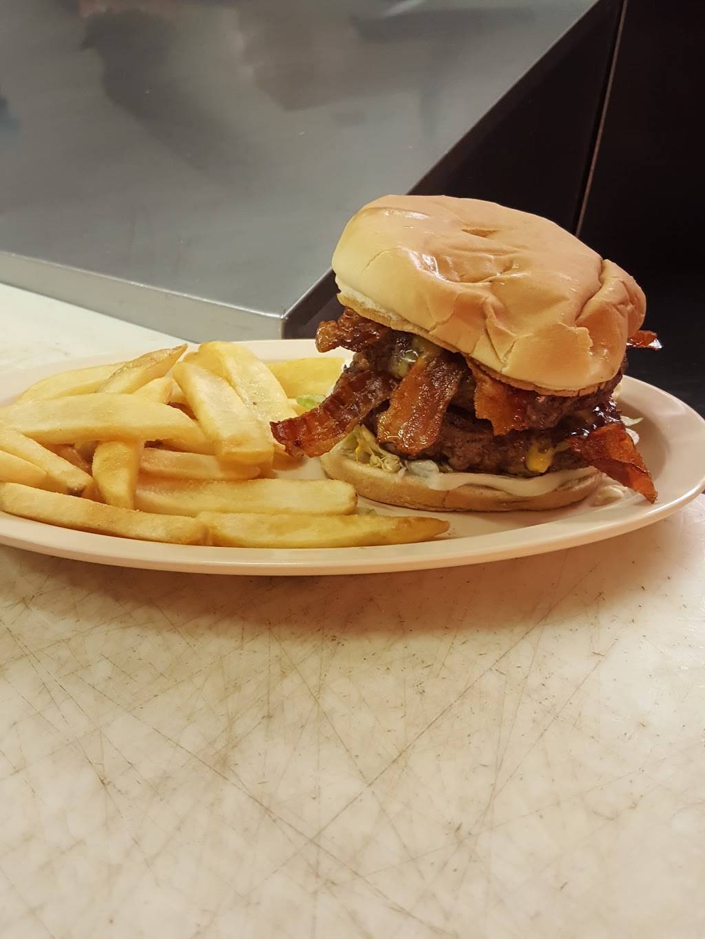 El Royal Restaurant | restaurant | 2330 NE 1st St, Pryor, OK 74361, USA | 9188251531 OR +1 918-825-1531