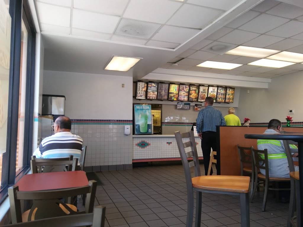 Taco Bell | meal takeaway | 2016 N 50th St, Tampa, FL 33619, USA | 8132414108 OR +1 813-241-4108