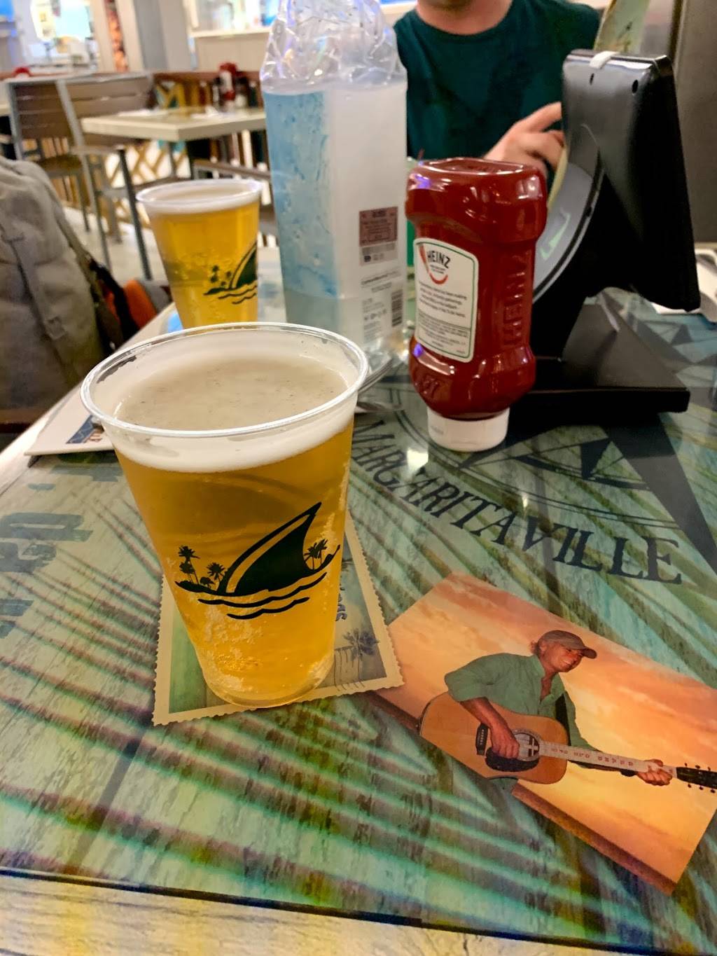 Air Margaritaville | restaurant | Terminal E Landside 2nd floor N.W. 20th ST. &, N Le Jeune Rd, Miami, FL 33122, USA | 3058694410 OR +1 305-869-4410