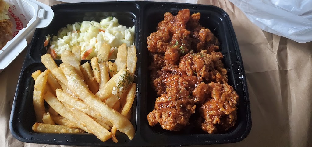 Rokstar Chicken | restaurant | 242-02 61st Ave Located inside Food Bazaar Douglaston (Aisle 2B, Queens, NY 11362, USA | 7188198933 OR +1 718-819-8933