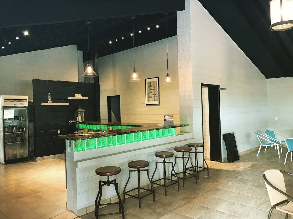 Polish Beach Club | restaurant | 697 Fox Pl, Harrow, ON N0R 1G0, Canada | 5192532708 OR +1 519-253-2708