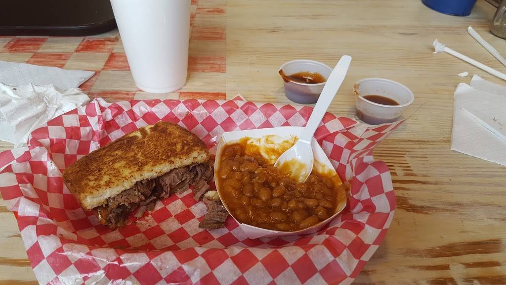 Dickie Do’s BBQ | restaurant | 20 Roxboro Rd, Haw River, NC 27258, USA | 3365781220 OR +1 336-578-1220