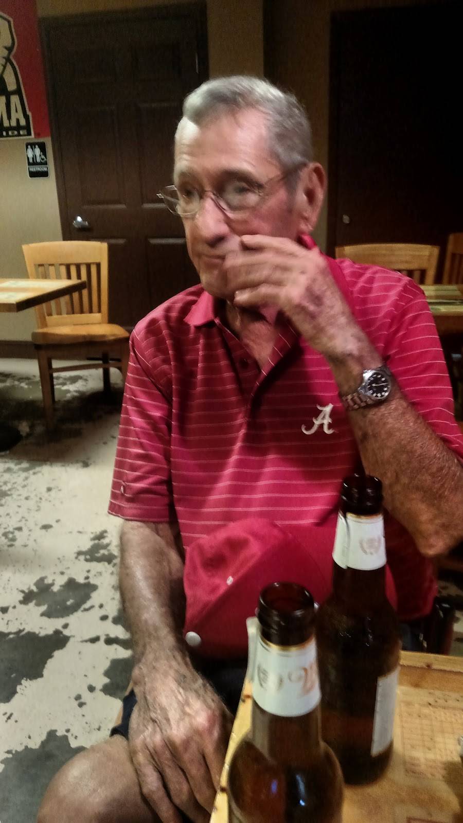 Cook Station Grill & Grocery | restaurant | 9056 Wares Ferry Rd, Montgomery, AL 36117, USA | 3342773277 OR +1 334-277-3277