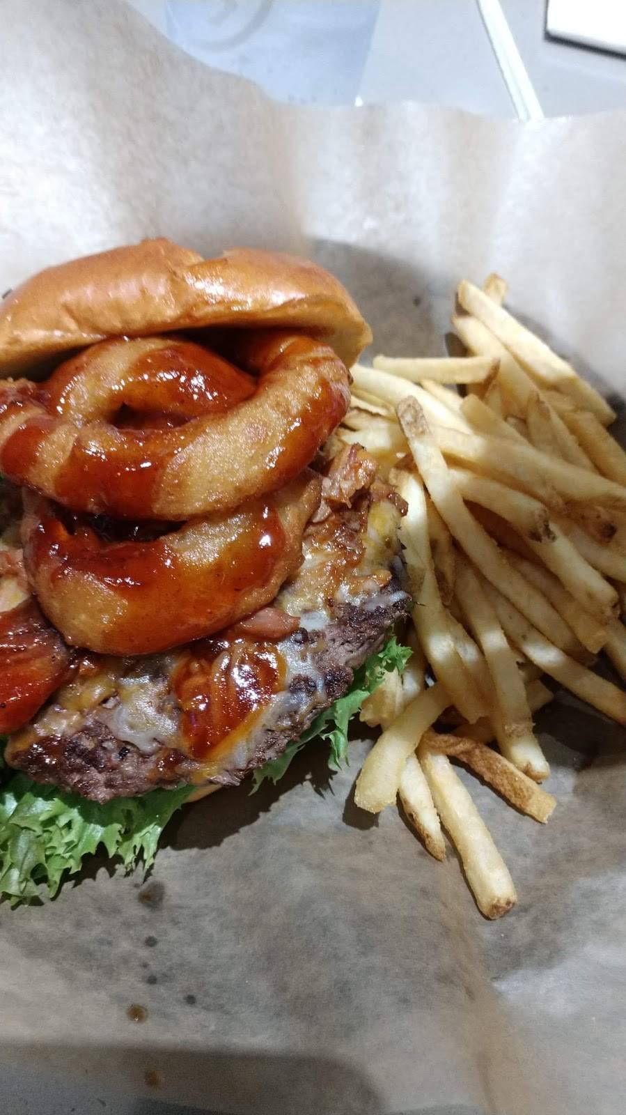 Buffalo Wild Wings | meal takeaway | 4140 Lemmon Ave Suite 176, Dallas, TX 75219, USA | 2145207067 OR +1 214-520-7067