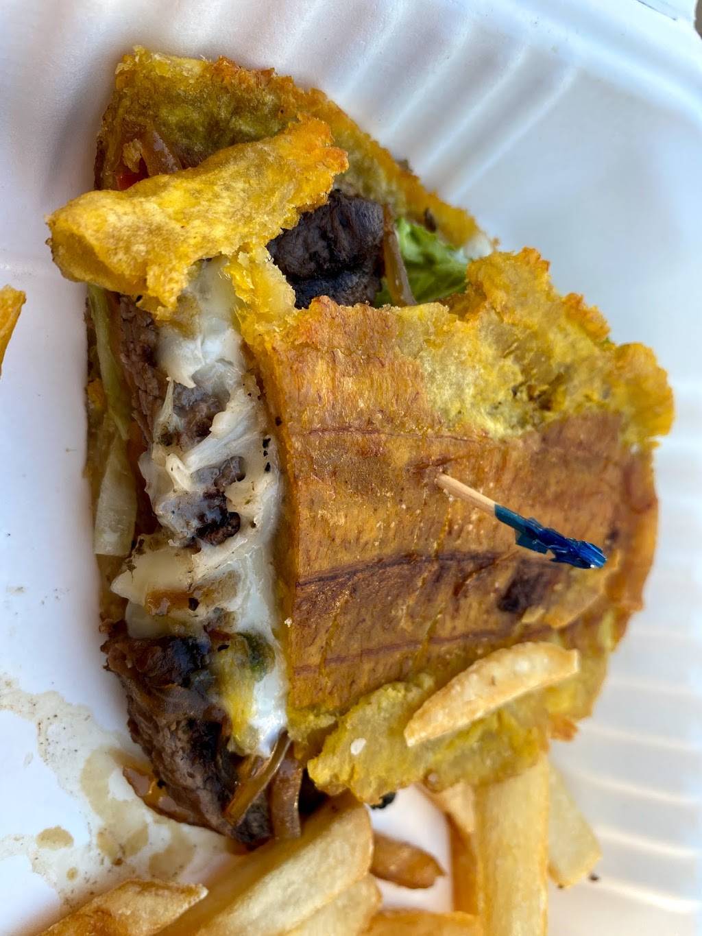 Sauganash Grill | restaurant | 6005 N Sauganash Ave, Chicago, IL 60646, USA | 7736287266 OR +1 773-628-7266