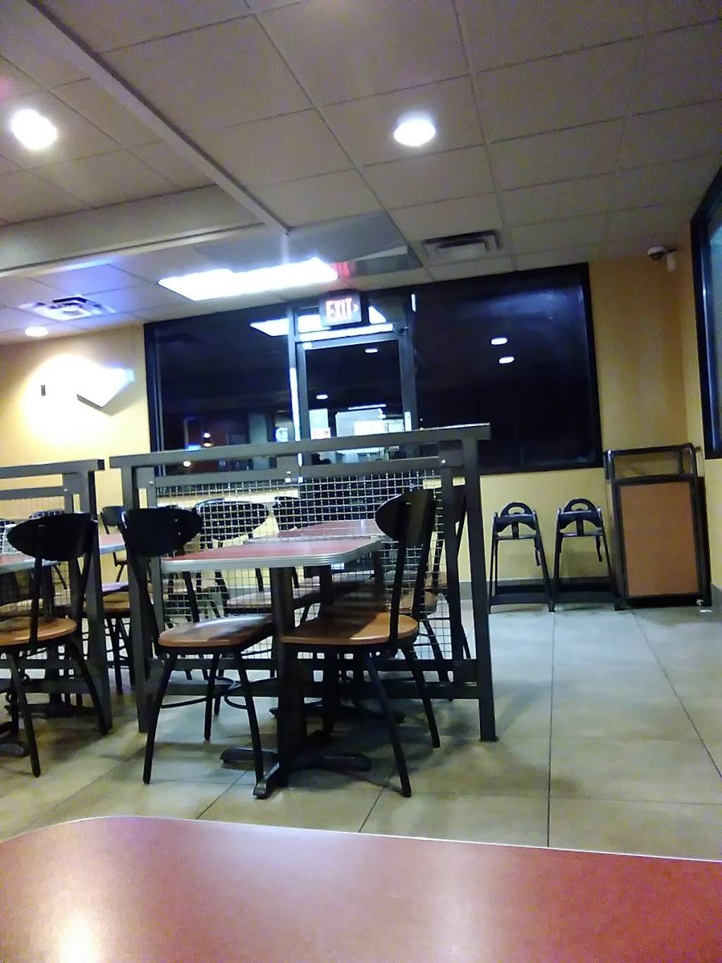 Jack in the Box | restaurant | 3350 Stine Rd, Bakersfield, CA 93309, USA | 6613976872 OR +1 661-397-6872