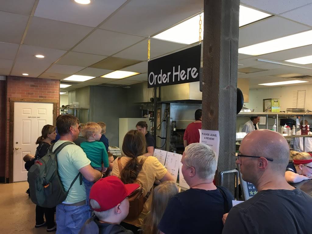 Fat Daddys Pizzeria | meal delivery | 223 W Center St, Provo, UT 84601, USA | 8013774992 OR +1 801-377-4992