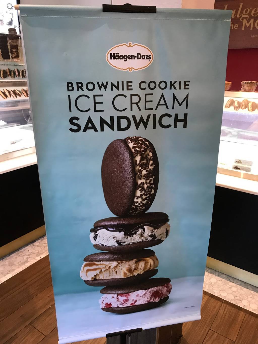 Häagen-Dazs | restaurant | 8888 SW 136th St, Miami, FL 33176, USA | 3052788808 OR +1 305-278-8808