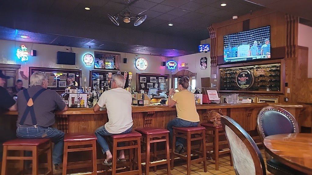 Boomer’s Saloon | restaurant | 45020 N Hwy 101, Laytonville, CA 95454, USA | 7079846534 OR +1 707-984-6534