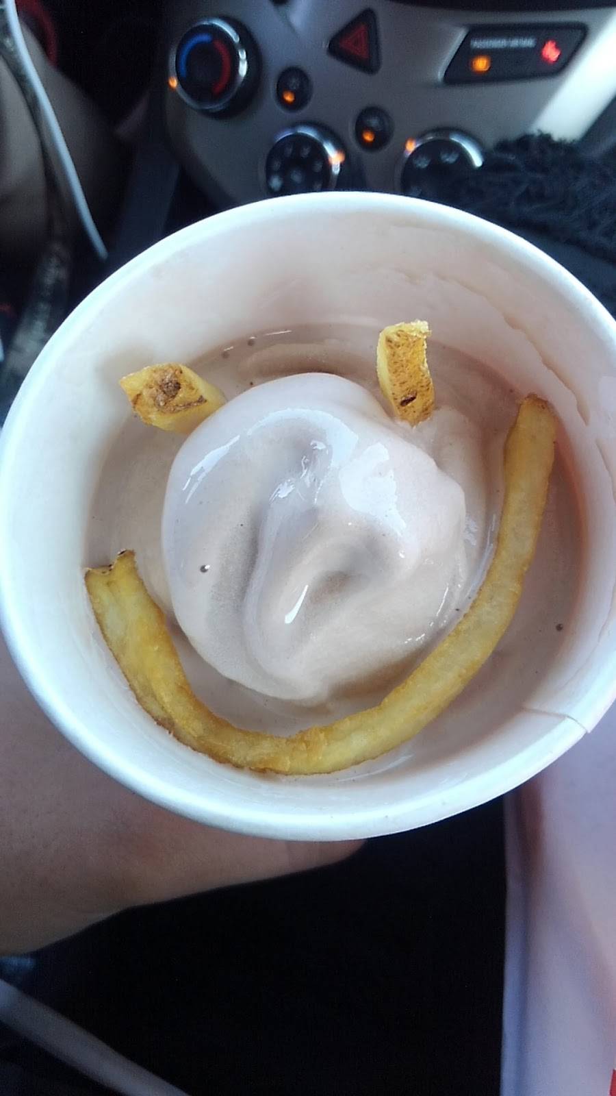 Wendys | restaurant | 2045 Harford Rd, Baltimore, MD 21218, USA | 4108892486 OR +1 410-889-2486