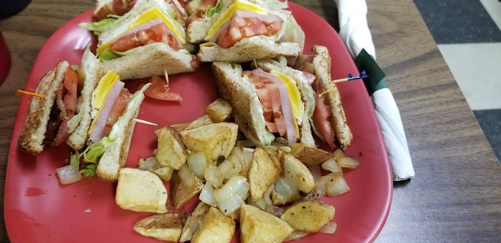 Square Meal | restaurant | 14100 FL-19, Salt Springs, FL 32134, USA | 3526852288 OR +1 352-685-2288