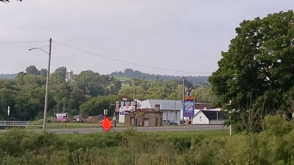 Hotel Hillsboro | restaurant | 1235 Water Ave, Hillsboro, WI 54634, USA | 6084893000 OR +1 608-489-3000