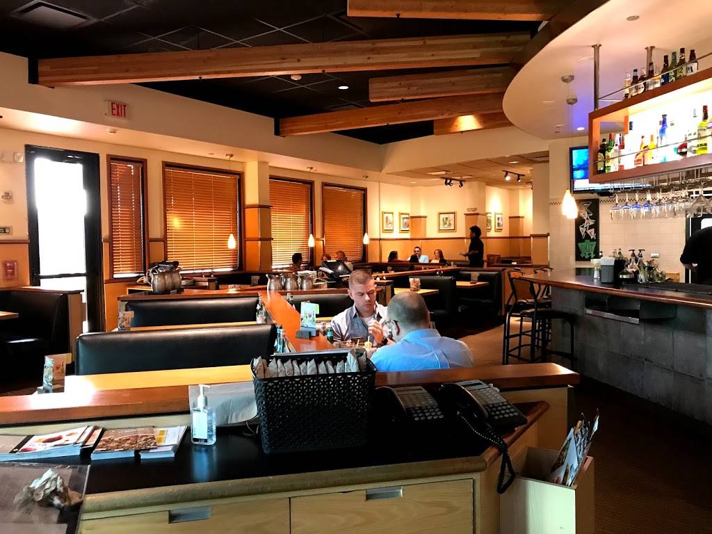 California Pizza Kitchen | restaurant | 4200 Conroy Rd, Orlando, FL 32839, USA | 4072487887 OR +1 407-248-7887