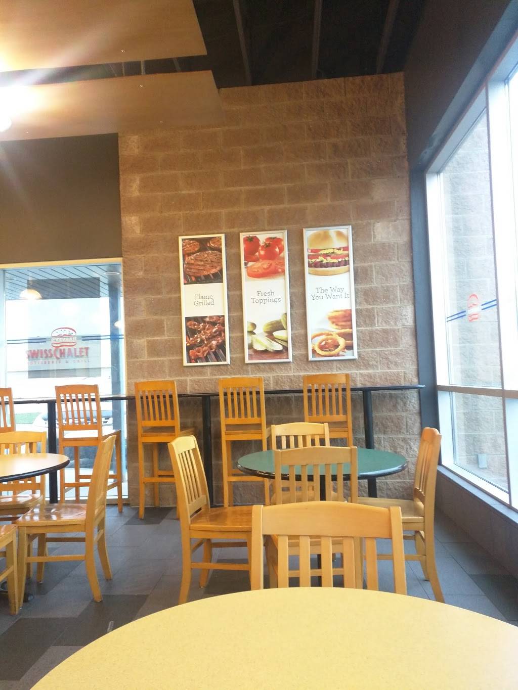 Harveys | restaurant | 1289 London Rd, Sarnia, ON N7S 1P5, Canada | 5195428252 OR +1 519-542-8252