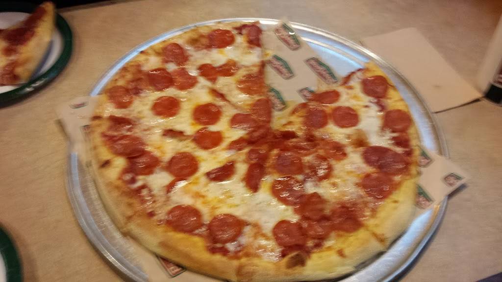 Papa Ginos | restaurant | 700 E Greenwich Ave, West Warwick, RI 02893, USA | 4018212820 OR +1 401-821-2820