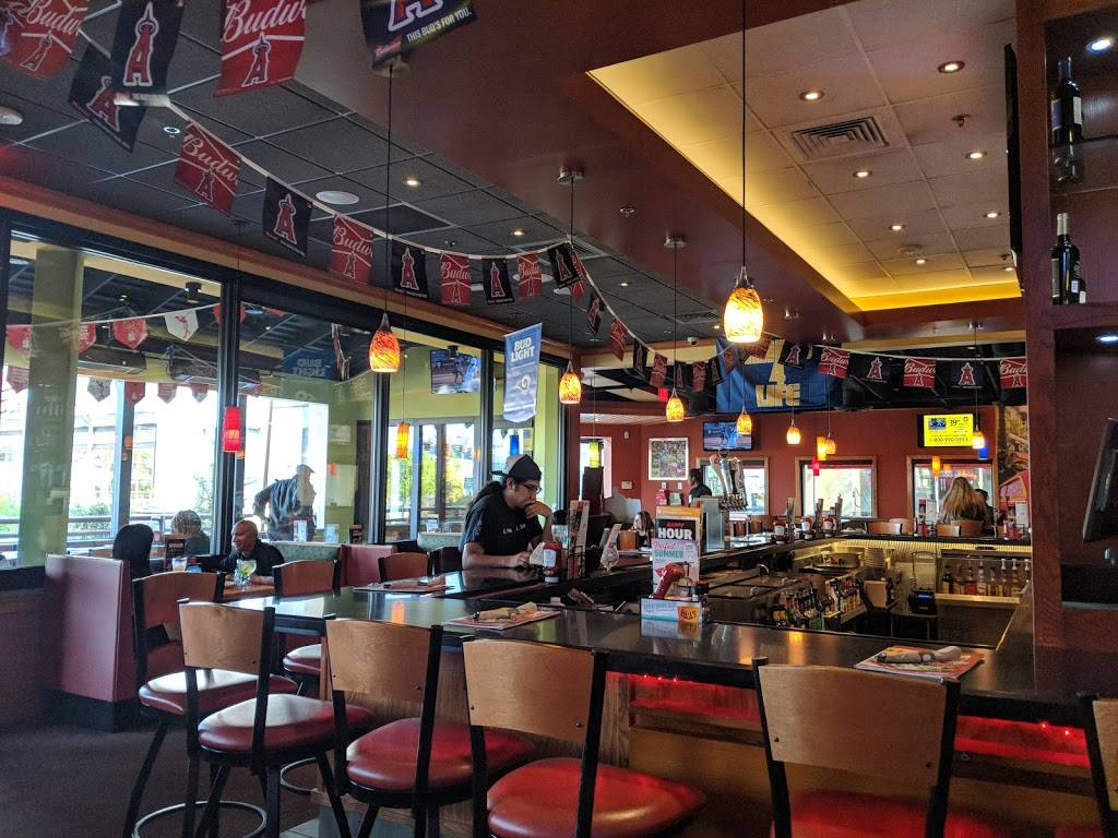 Applebees Grill + Bar | restaurant | 2800 N. Main Street, Main Place Mall Suite 868, Santa Ana, CA 92705, USA | 6572126701 OR +1 657-212-6701