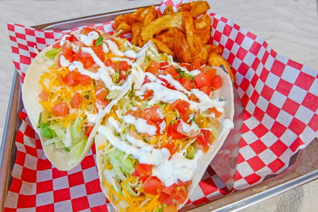 Pelicans Bar & Grill | restaurant | 401 Meade Ave, Cocoa Beach, FL 32931, USA | 3217837549 OR +1 321-783-7549