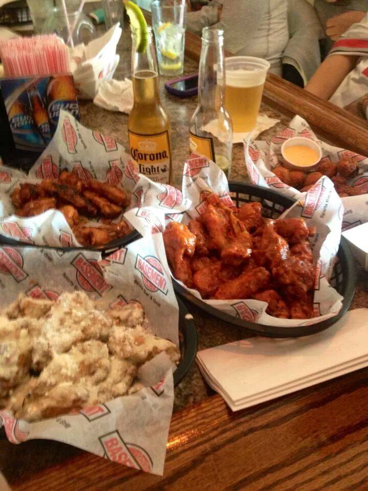 Basement Sports Bar & Grill | meal takeaway | 255 E Waterloo Rd, Akron, OH 44319, USA | 3307240477 OR +1 330-724-0477