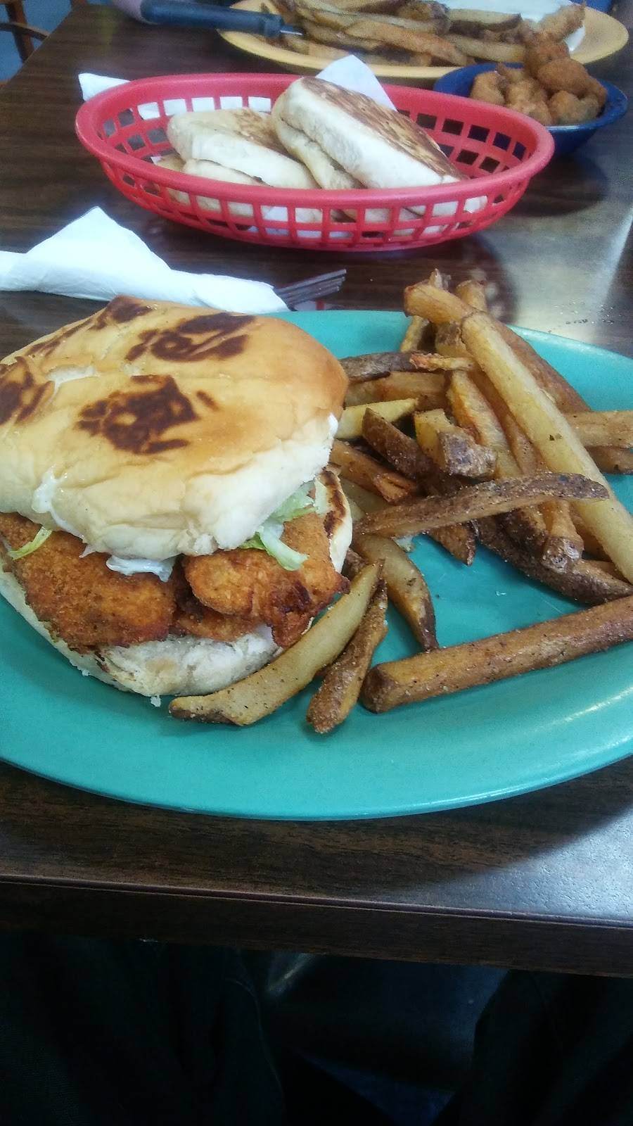 Radickes Bluebonnet Grill | restaurant | 237 N Ww White Rd, San Antonio, TX 78219, USA | 2103374007 OR +1 210-337-4007