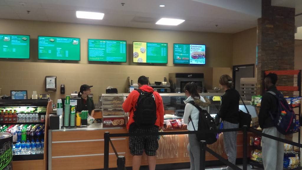 Subway | meal takeaway | 312 Meadow Brook Rd, Rochester, MI 48309, USA | 2483704379 OR +1 248-370-4379