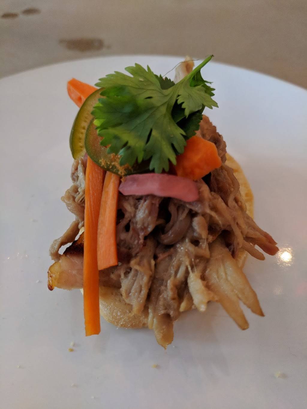 (revolver) | restaurant | 9737 Joseph Campau Ave, Hamtramck, MI 48212, USA | 3137573093 OR +1 313-757-3093