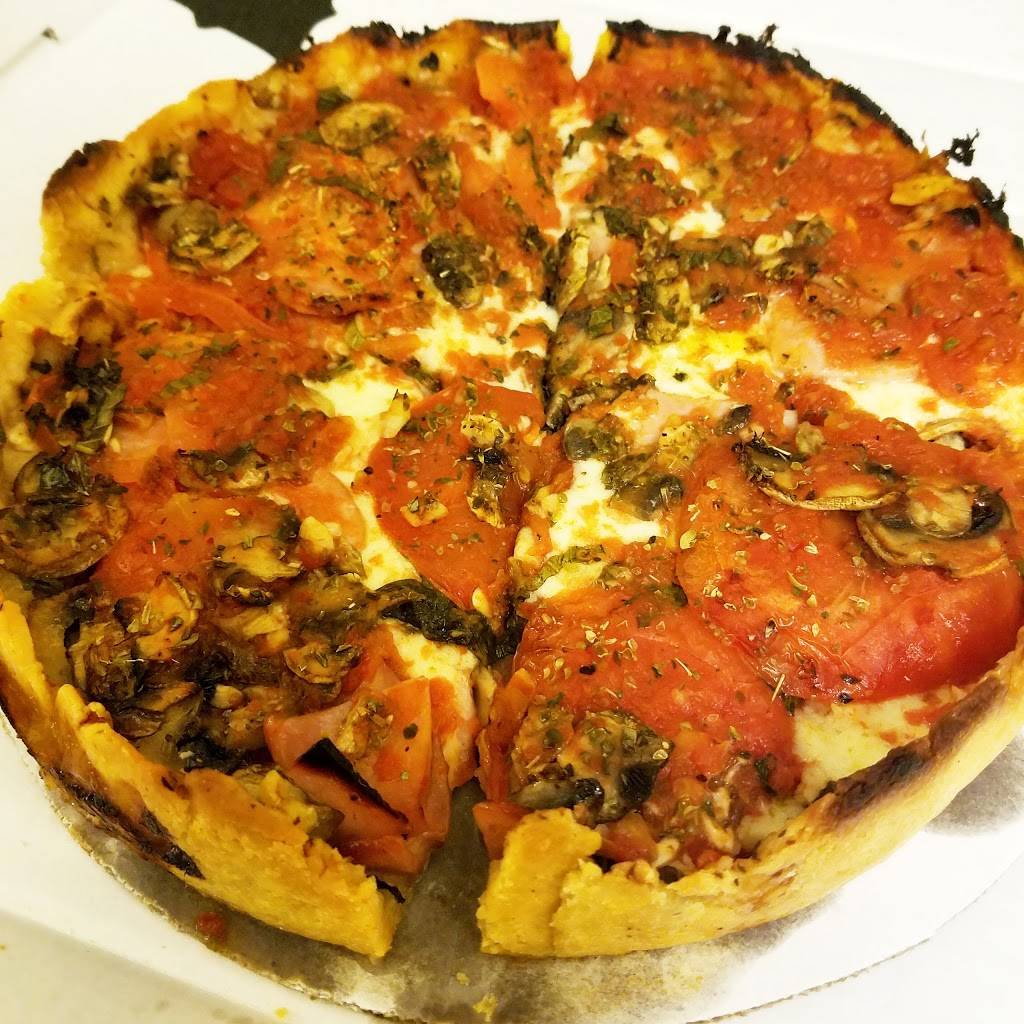 Pizanos Pizza & Pasta | restaurant | 800 N Dearborn St, Chicago, IL 60610, USA | 3123358833 OR +1 312-335-8833