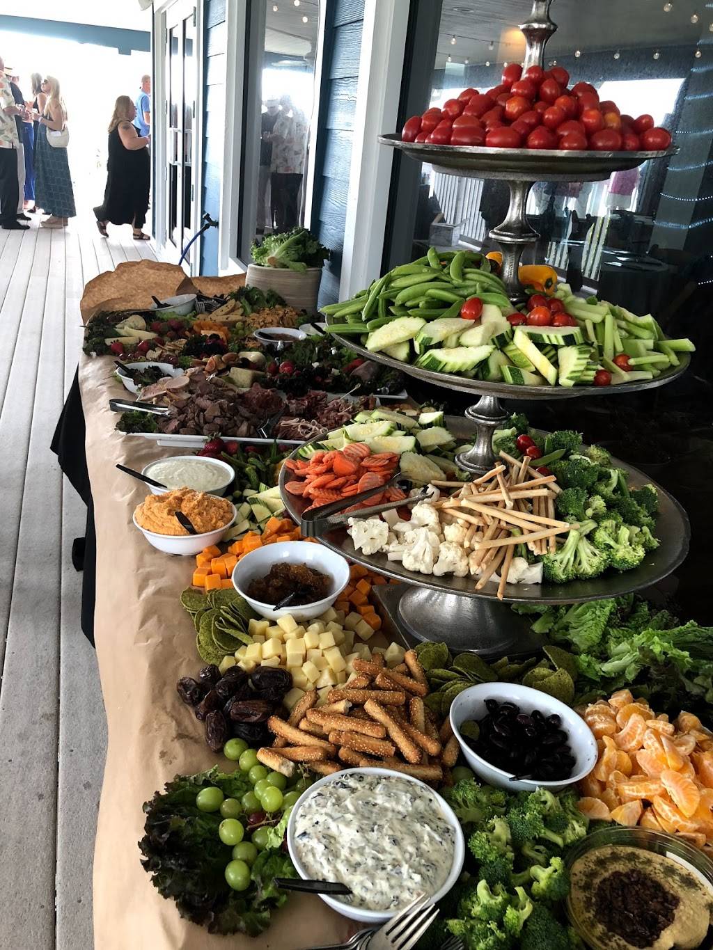 Island Flavors and Tings | restaurant | 1411 49th St S, Gulfport, FL 33707, USA | 7278041849 OR +1 727-804-1849