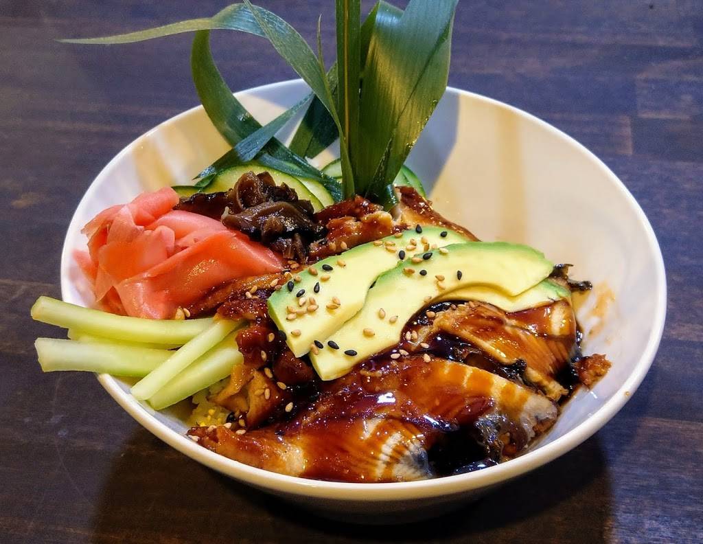 Hashi Sushi Lounge | restaurant | 2835 N Broadway, Chicago, IL 60657, USA | 7739048800 OR +1 773-904-8800