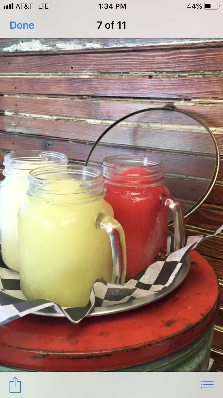 Southern Chicks Cafe & Daiquiris | restaurant | 1630 Hospital Rd, New Roads, LA 70760, USA | 2256185683 OR +1 225-618-5683