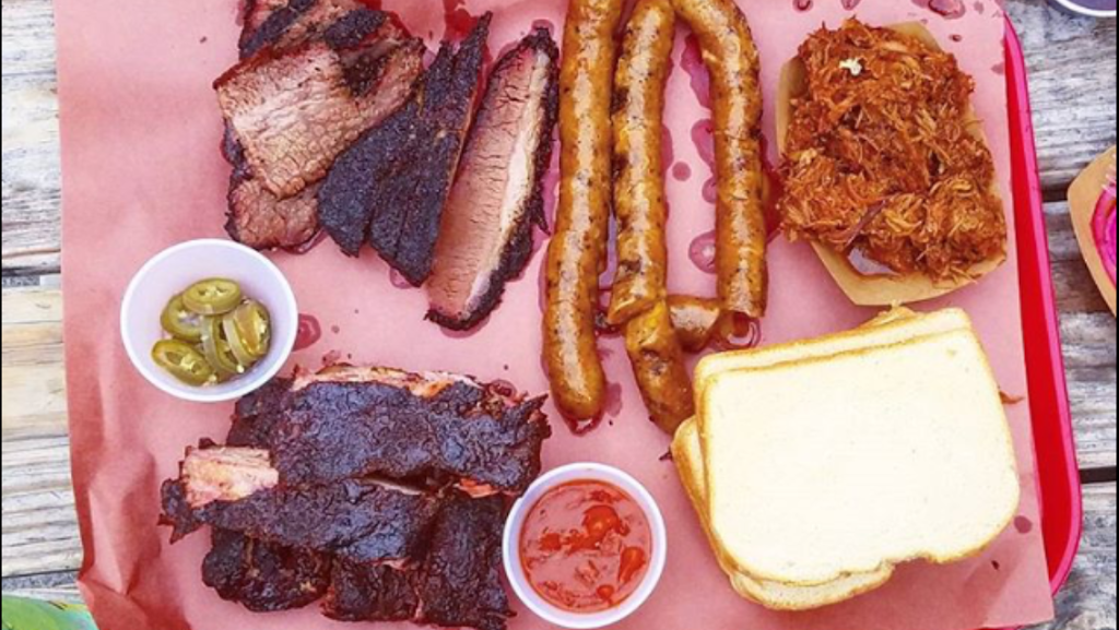 Botto’s BBQ | restaurant | 2204 NW Roosevelt St, Portland, OR 97210, USA | 9713345397 OR +1 971-334-5397