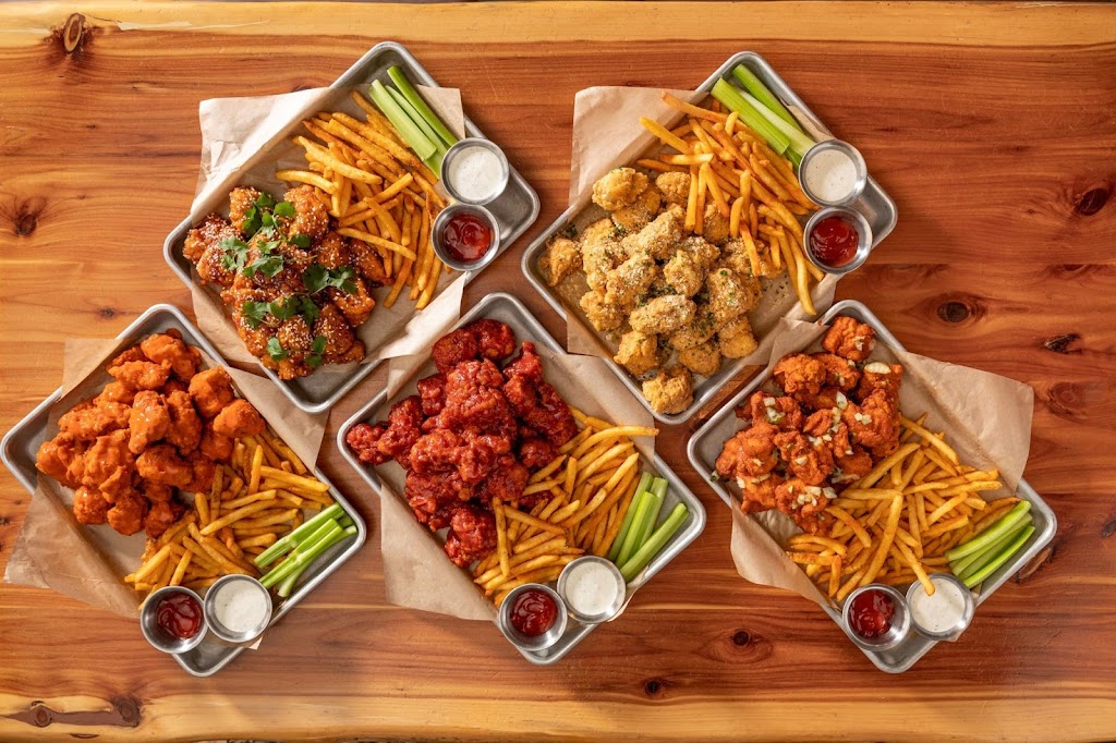 Twin Peaks | restaurant | 4441 The 25 Way, Albuquerque, NM 87109, USA | 5053438500 OR +1 505-343-8500