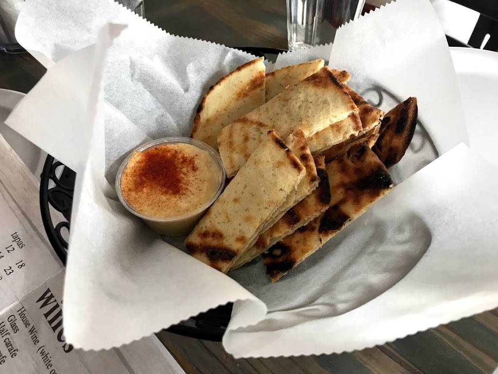 E Taverna | restaurant | 26-19 23rd Ave, Astoria, NY 11105, USA | 7186066606 OR +1 718-606-6606