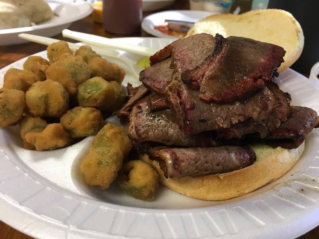 Up in Smoke BBQ Cafe and Gifts | restaurant | 10 W Main St, Monteagle, TN 37356, USA | 9312124506 OR +1 931-212-4506