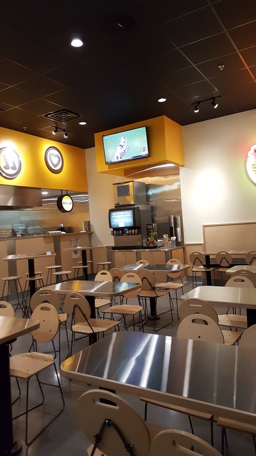 Which Wich Superior Sandwiches | restaurant | 39650 Winchester Rd, Temecula, CA 92591, USA | 9515065053 OR +1 951-506-5053