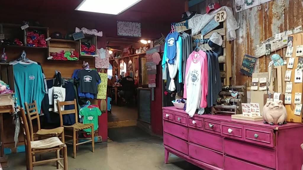 Pink Pig | restaurant | 824 Cherry Log St, Cherry Log, GA 30522, USA | 7062763311 OR +1 706-276-3311