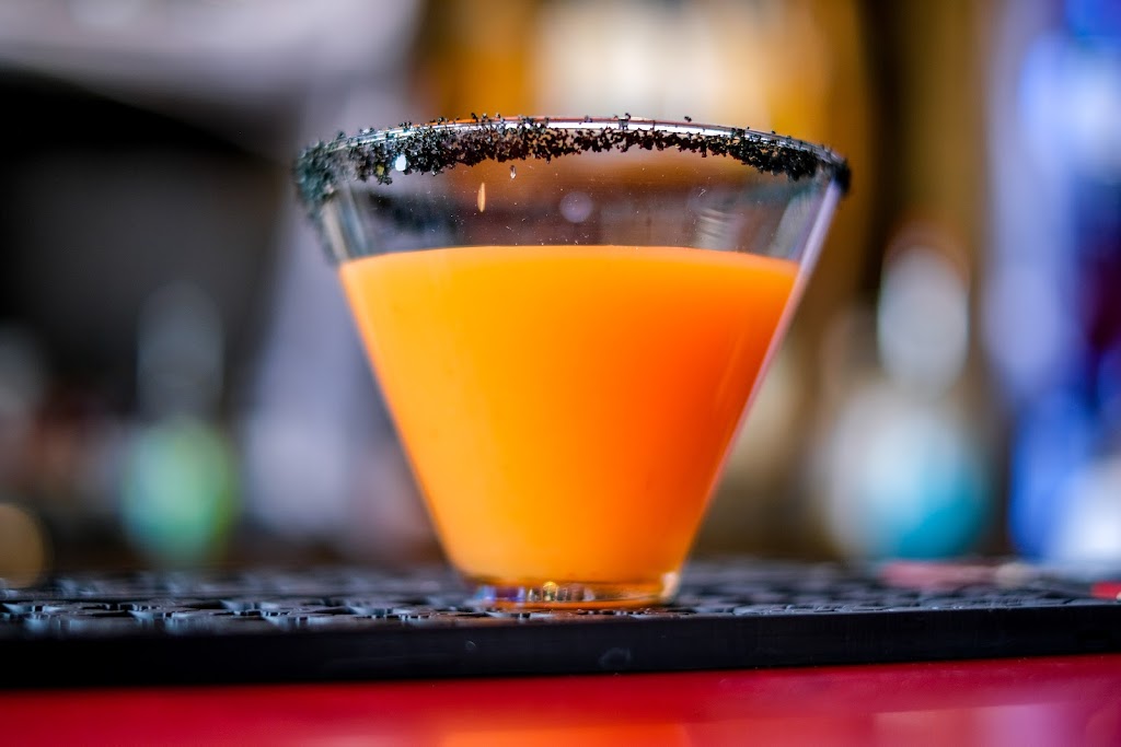 Island1515 Kitchen & Rhum Bar | restaurant | 1515 Pease St Suite A, Houston, TX 77003, USA | 7133579024 OR +1 713-357-9024