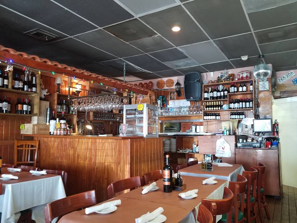 Dona Paulina | restaurant | 8263 Bird Rd, Miami, FL 33155, USA | 7864528266 OR +1 786-452-8266