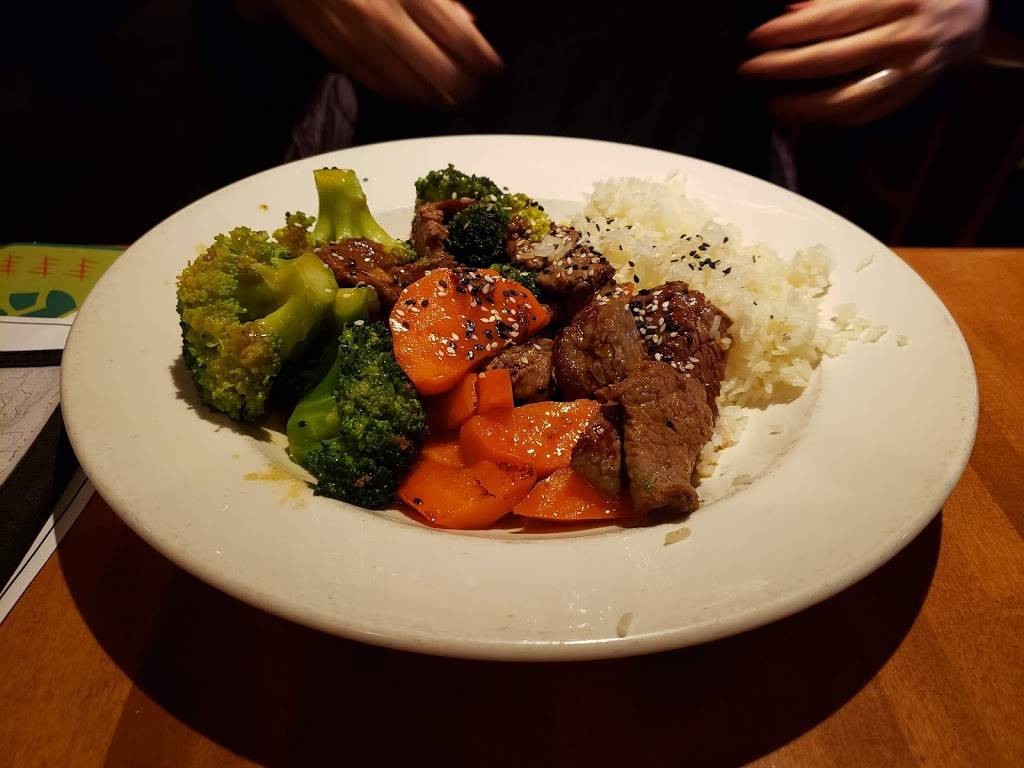 Noon Hill Grill | restaurant | 530 Main St, Medfield, MA 02052, USA | 5083599155 OR +1 508-359-9155