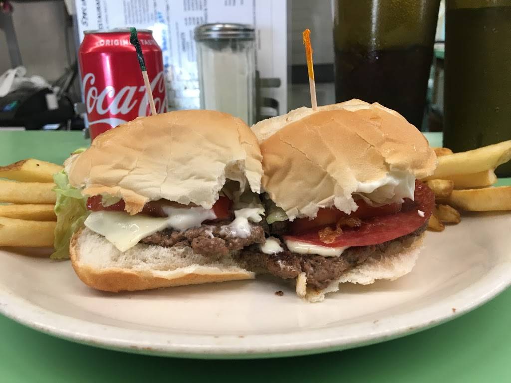 Bob & Sheris 49ER | restaurant | 5006 Broadway Ave, Cleveland, OH 44127, USA | 2166411477 OR +1 216-641-1477