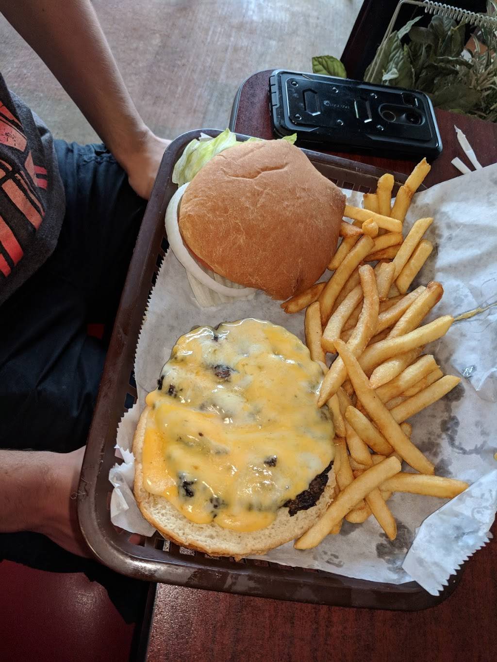 Crickets | restaurant | 3810 Sullivan St, Madison, AL 35758, USA | 2564643777 OR +1 256-464-3777