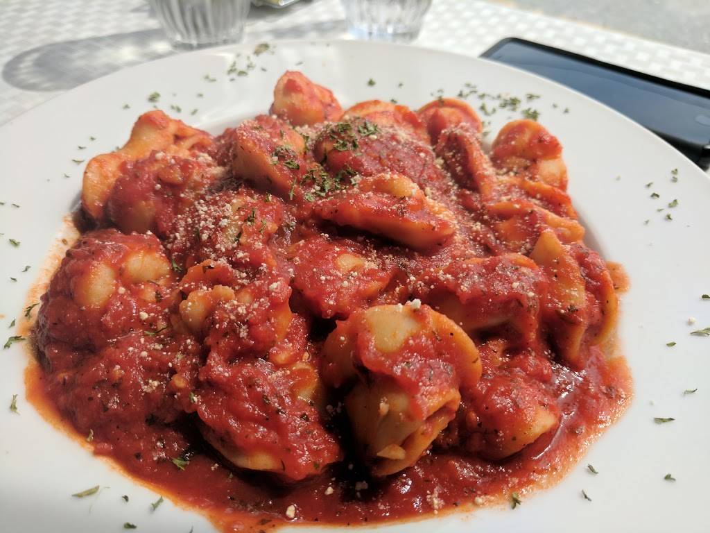 Halte 4 As | restaurant | 810 QC-112, Saint-Césaire, QC J0L 1T0, Canada | 4504690427 OR +1 450-469-0427