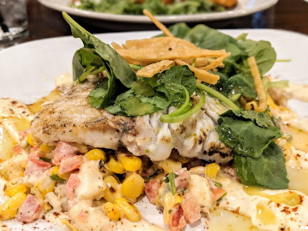 Warrens Ale House | restaurant | 51 Town Square, Wheaton, IL 60189, USA | 6304625126 OR +1 630-462-5126