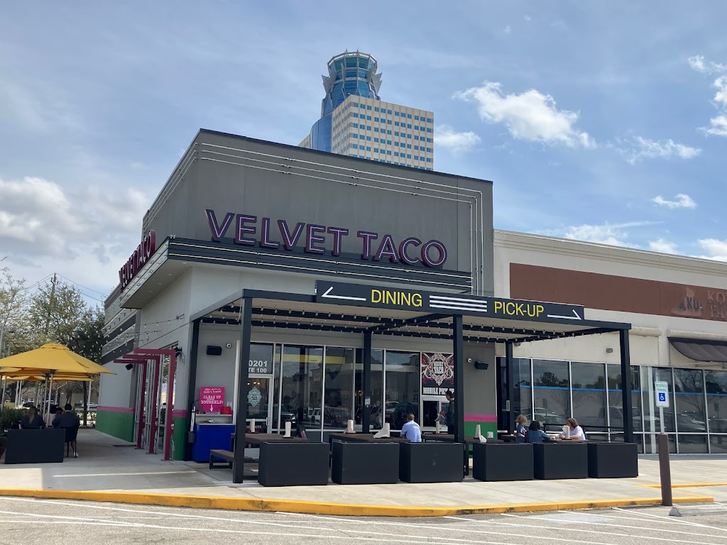 Velvet Taco | restaurant | 10201 Katy Fwy #100, Houston, TX 77024, USA | 3462007270 OR +1 346-200-7270